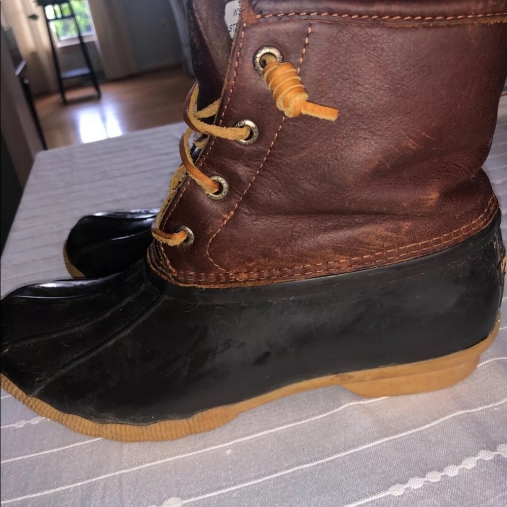 Sperry size 7 top-sider saltwater duck boots